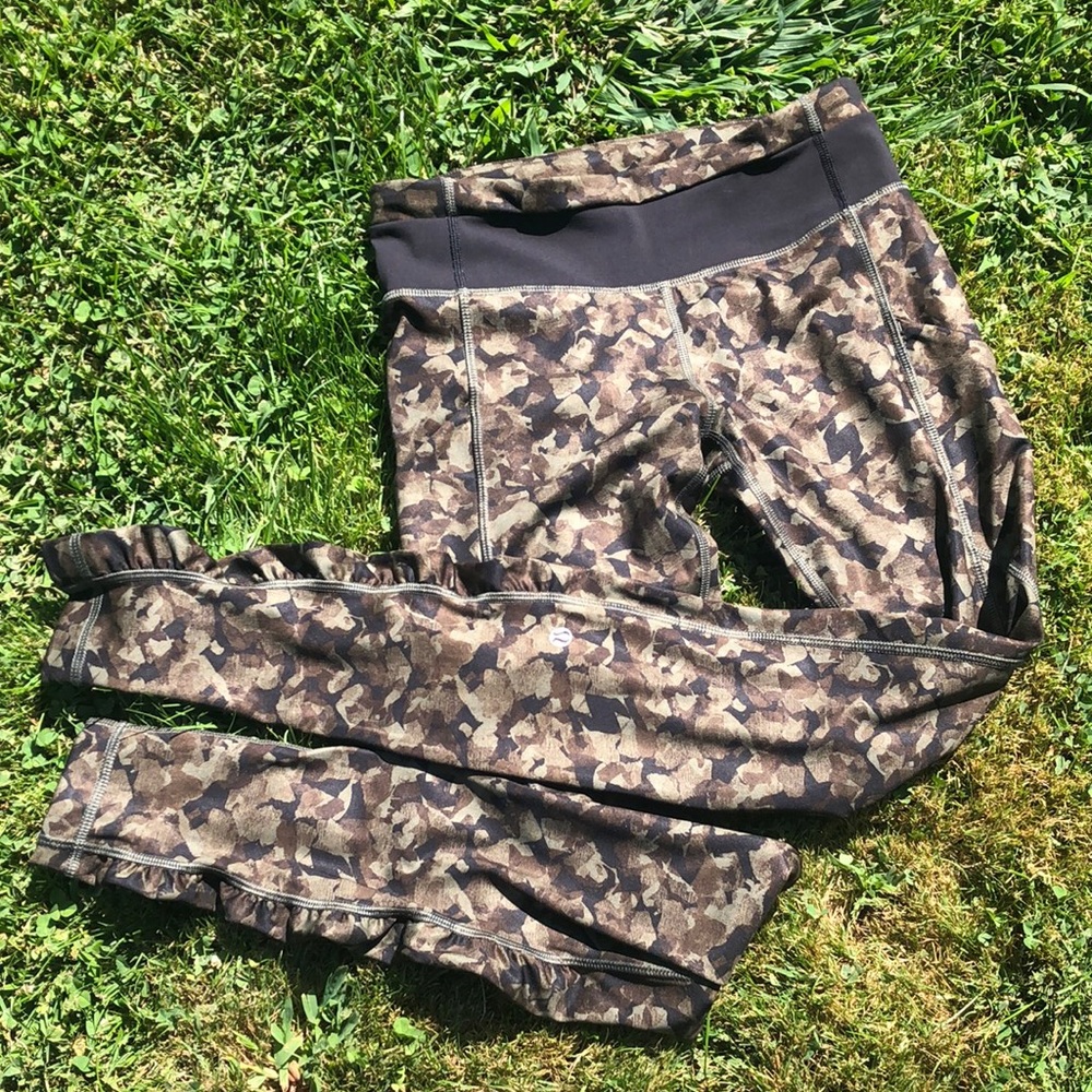 Lululemon camp activewear
